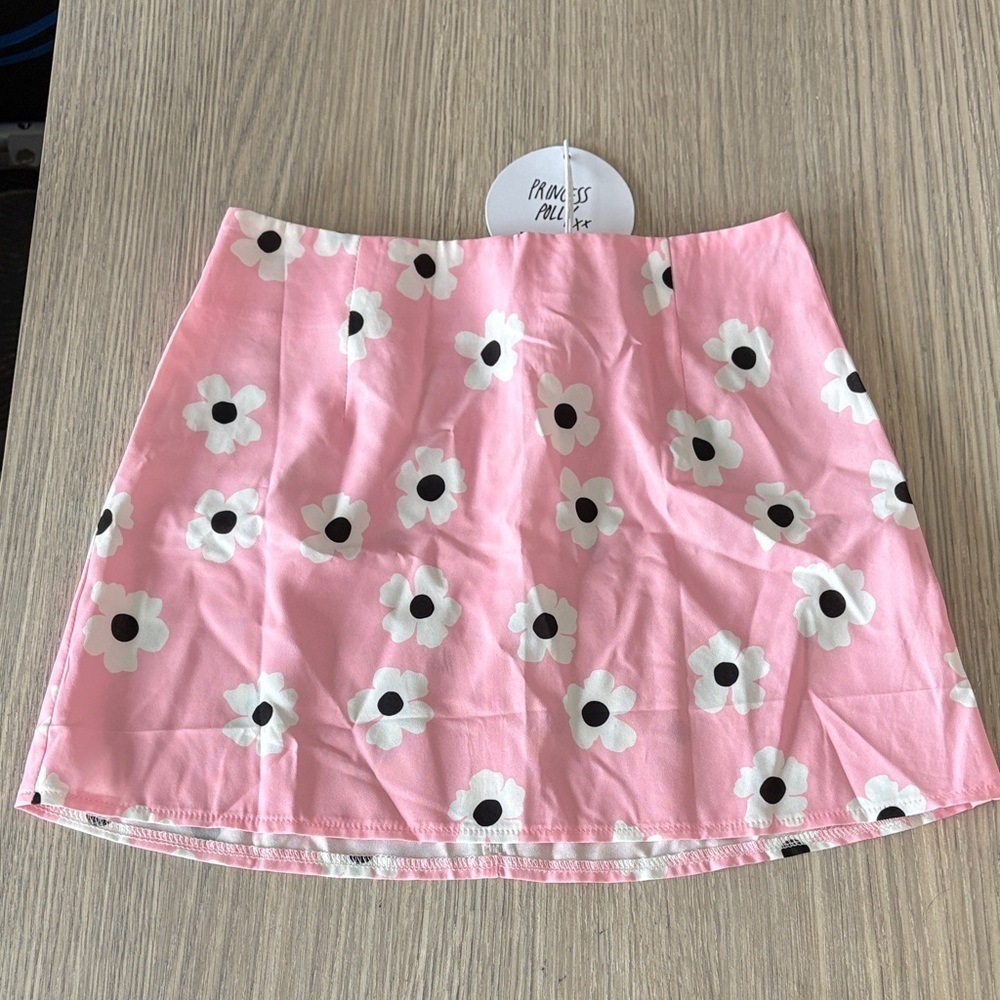 Princess Polly Women’s Pink Floral Mini Skirt Size 6 NWT